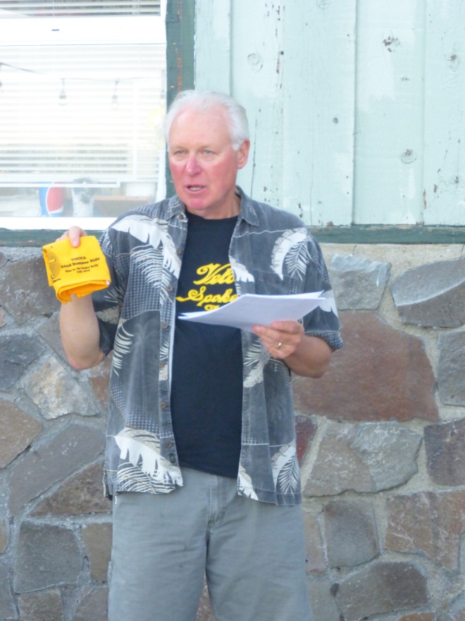 John Ray holds cloth tribute to Sam Jowett
